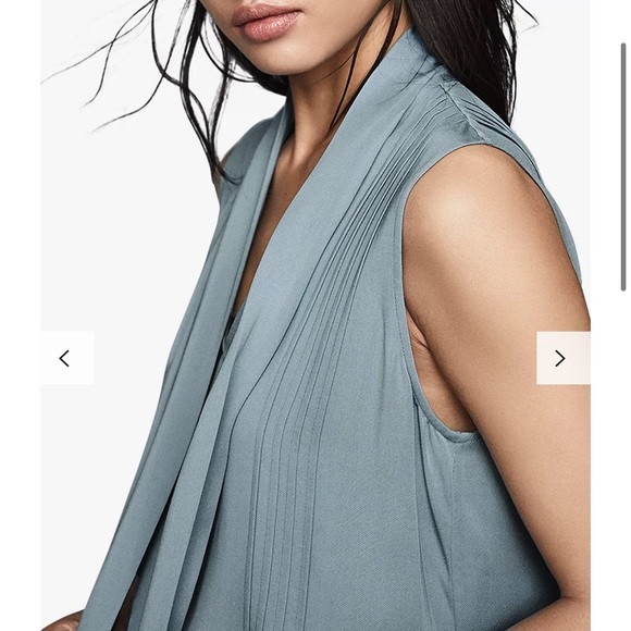 NWOT Reiss Sleeveless Pintuck Top - Picture 2 of 9